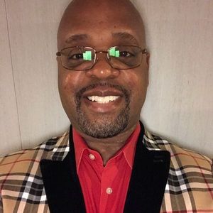 Meet your Posher, Ronzelle